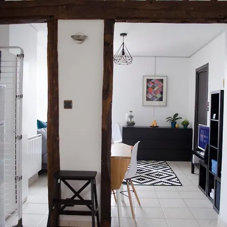 Charming 900m From The Place Des Vosges Paris